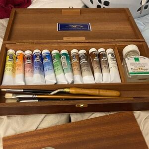 Winsor & Newton Oil Paint Set with Brushes and tools  — 12 tubes Multi-Color